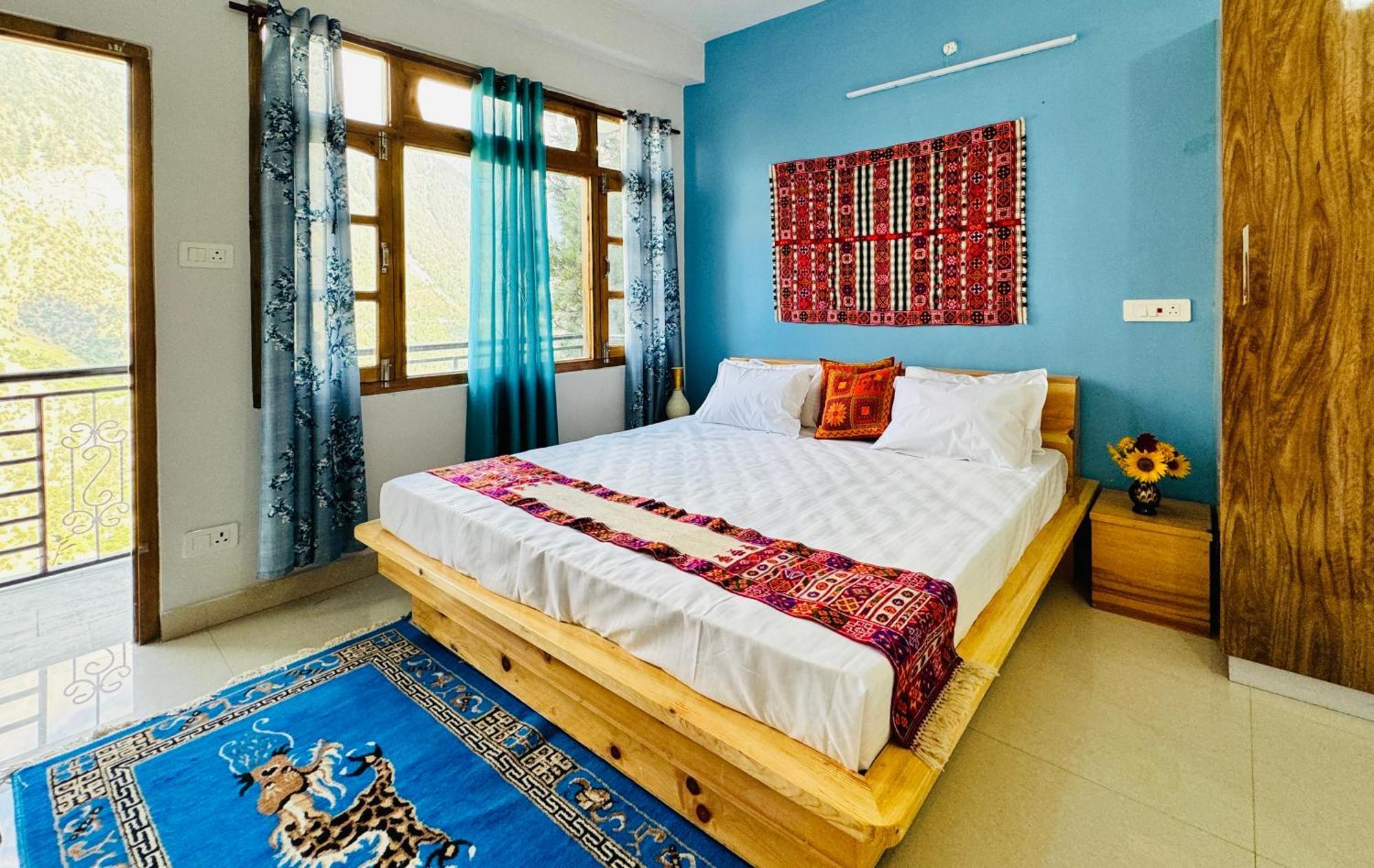 Pine View Retreat Homestay Kalpa Kültér fotó