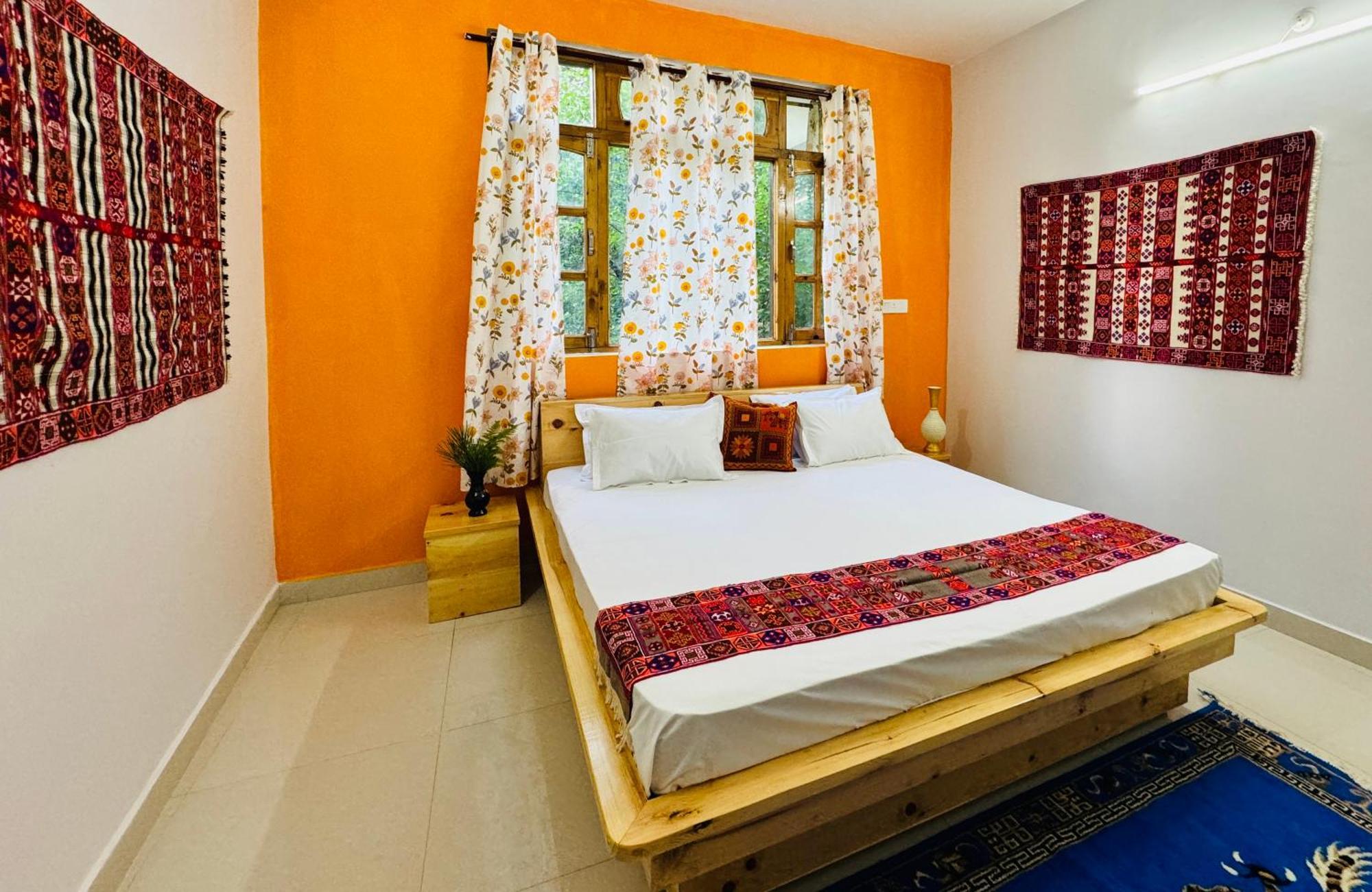 Pine View Retreat Homestay Kalpa Kültér fotó