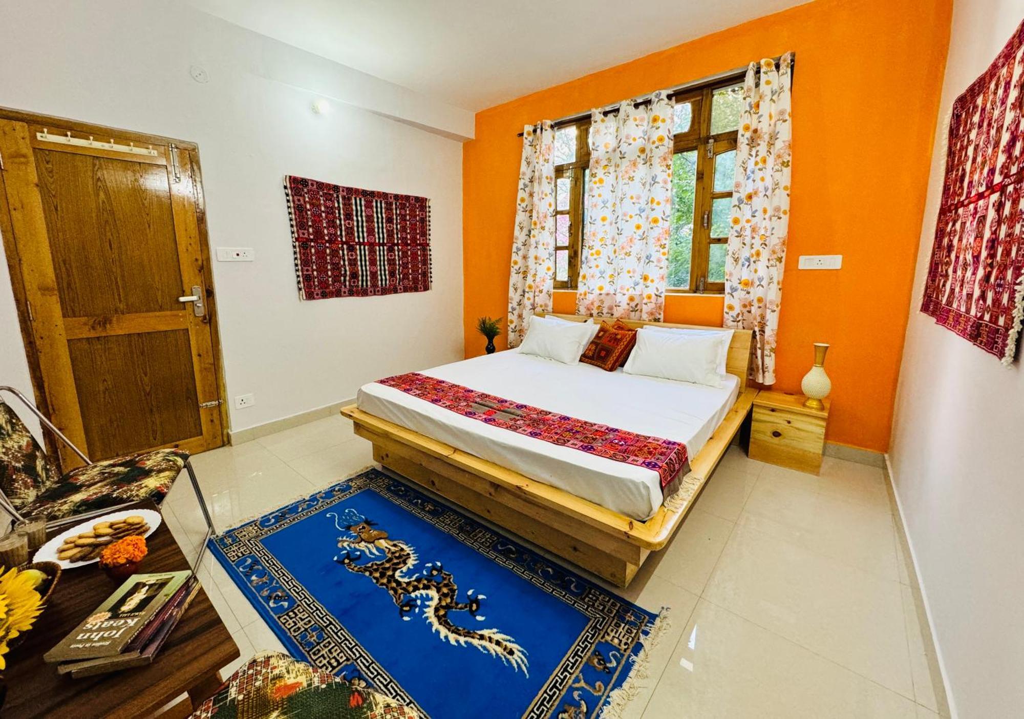 Pine View Retreat Homestay Kalpa Kültér fotó